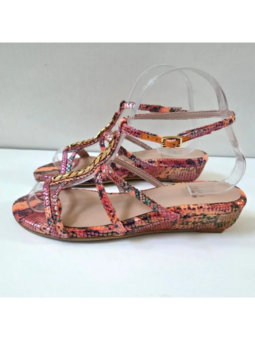 Stuart Weitzman Sandals 7 Pink Melon Tiffy Chain Trim Strappy Leather Wedge NEW